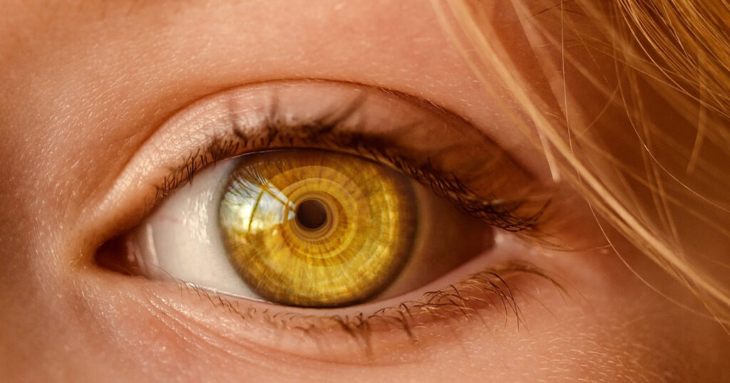 Gold eyes spiritual meaning , Symbolism and Myth